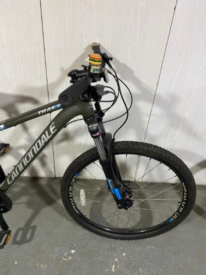 Bicicleta montañera  - Cannondale  - Trail 5 - S – 27.5 - Verde - USADO - Image 3