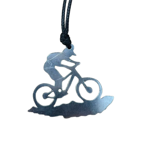 Dije metálico de ciclista -2